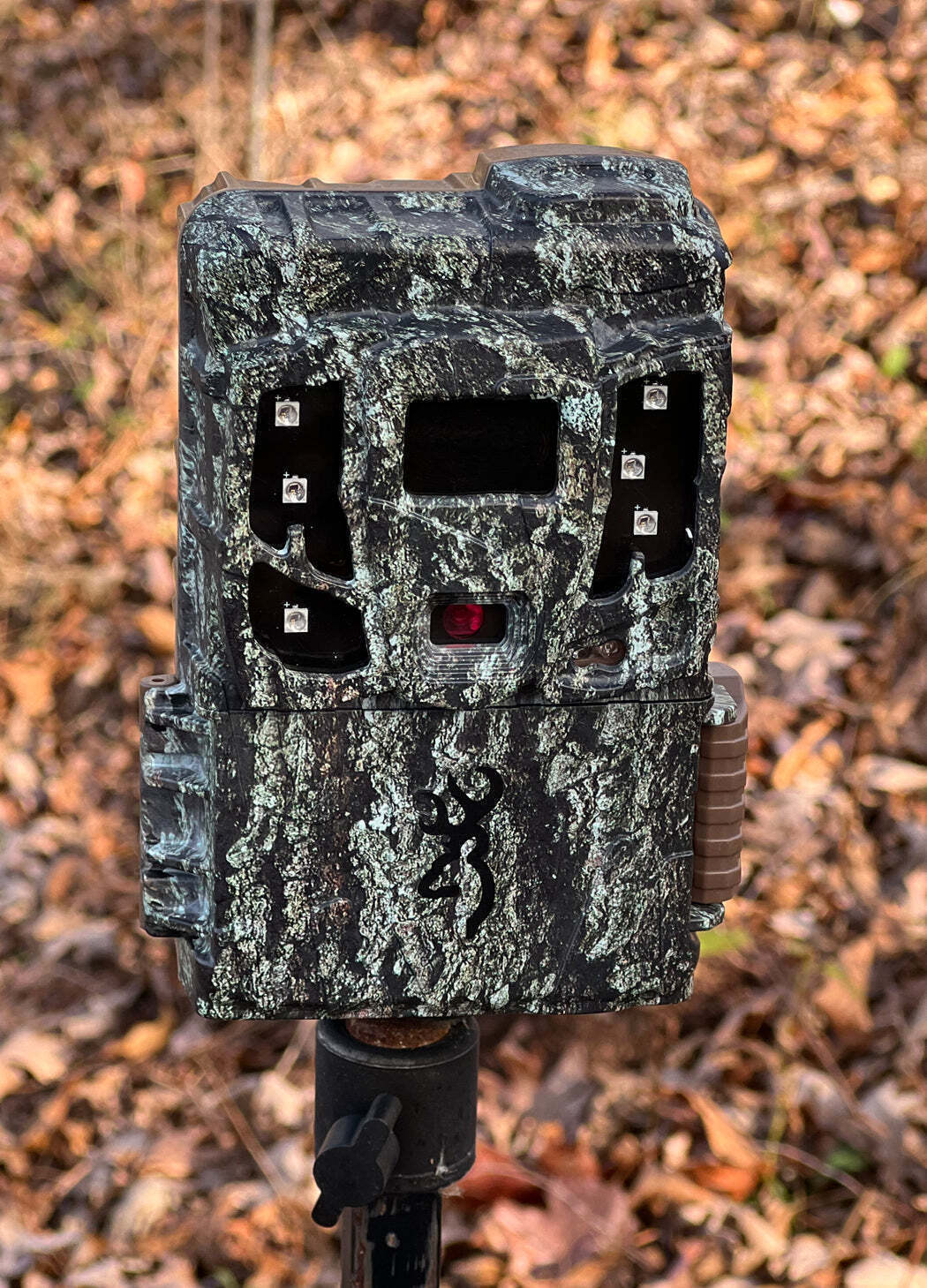 Browning 4PK Pro Scout Max Cellular Trail Camera with Security Box, Locking Cable, SD and Reader - Image 10