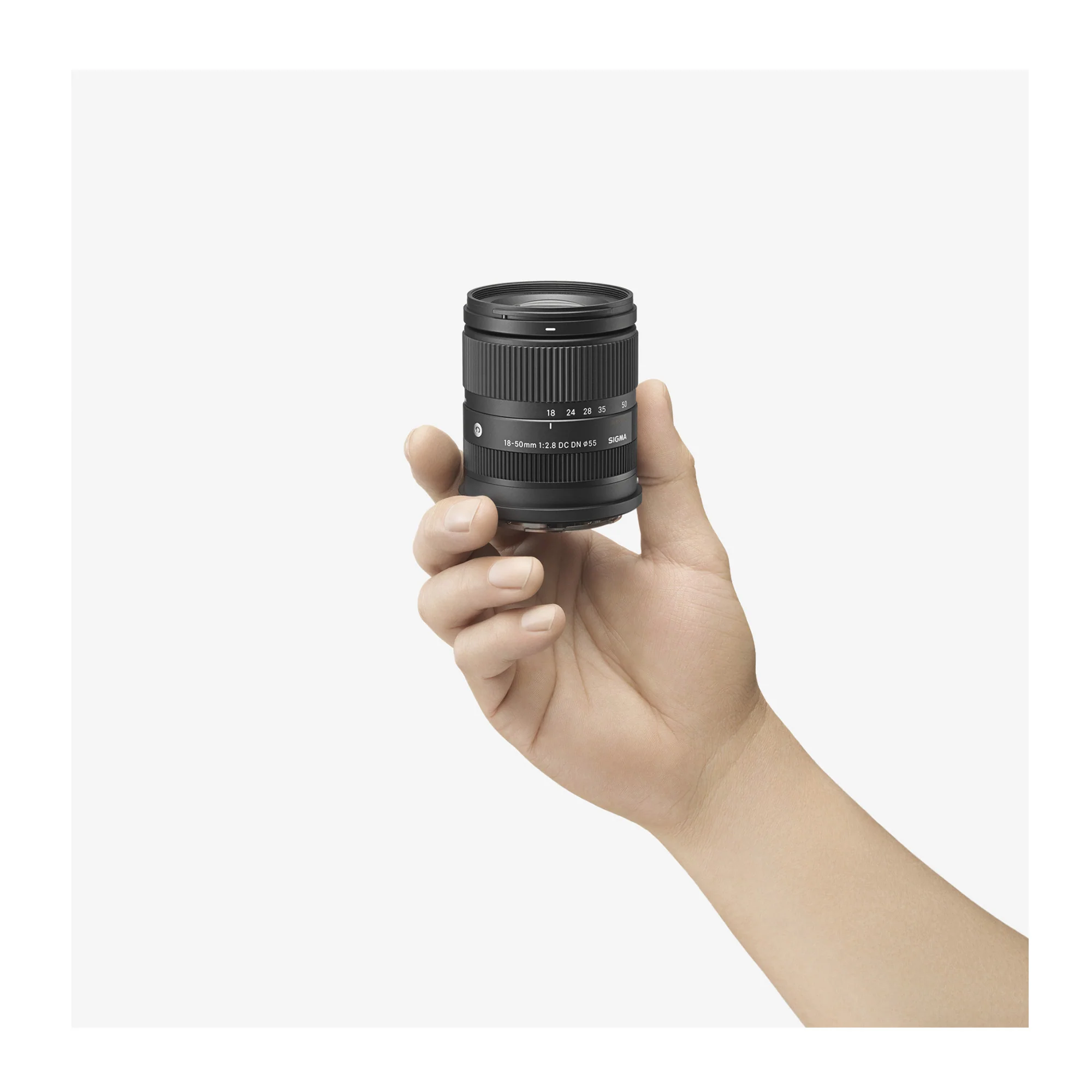 Sigma 18–50mm f/2.8 DC DN Contemporary Lens (L-Mount) (Used) - Image 9