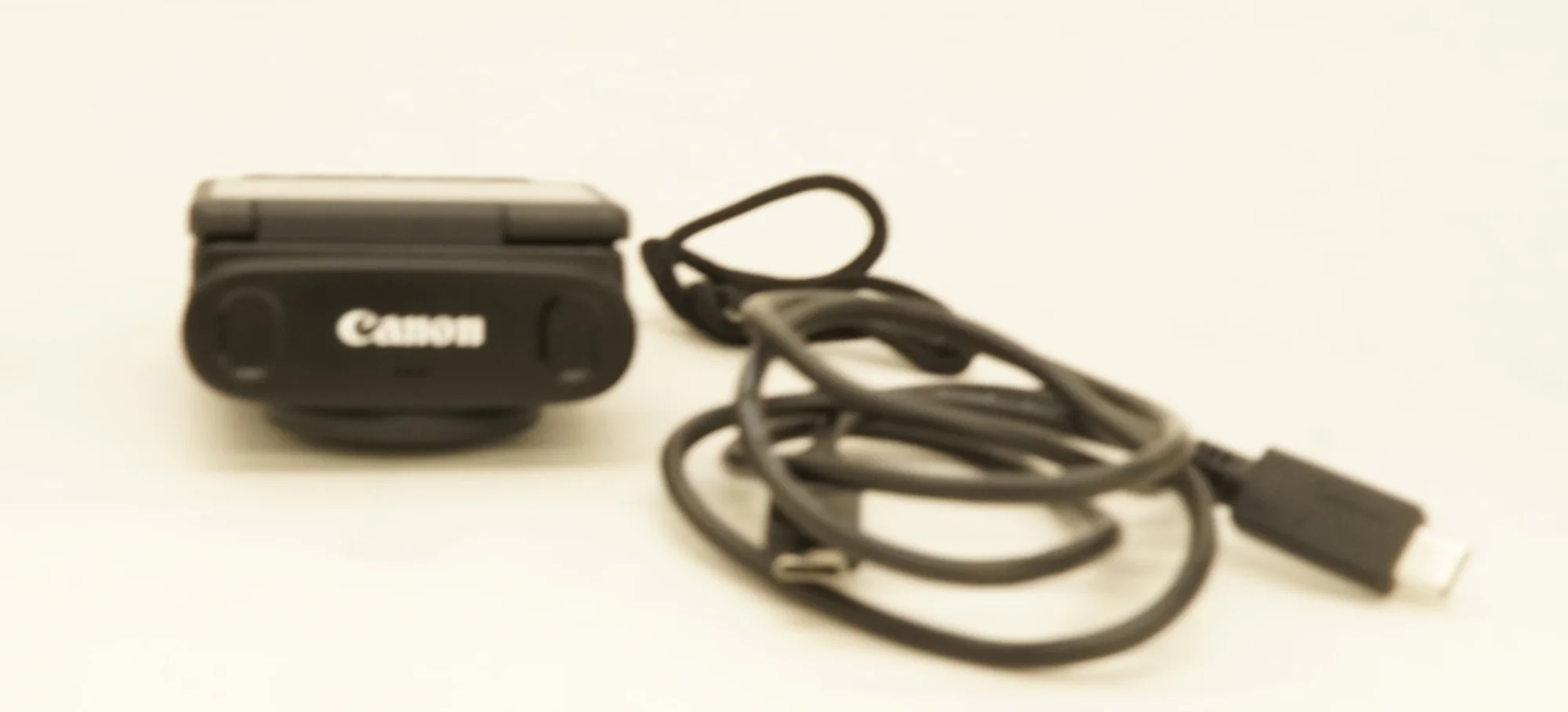 Canon PowerShot V10 Vlog Camera (Black) (Used) - Image 10