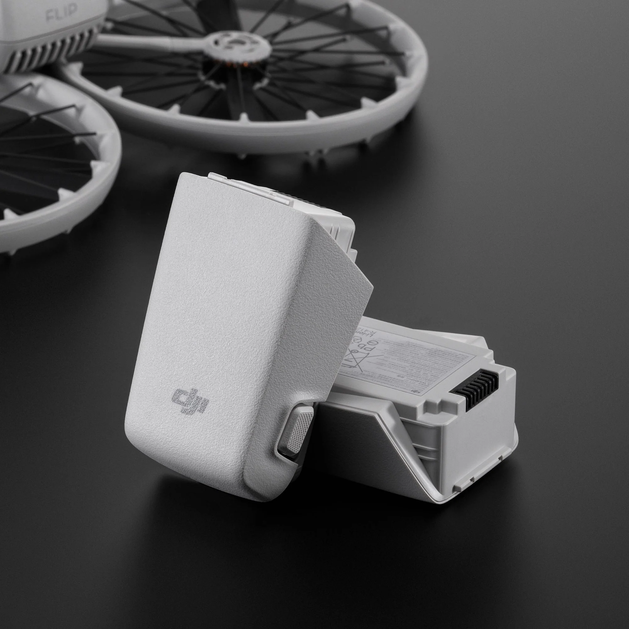 DJI Flip Intelligent Flight Battery with 31-Minute Max Flight Time for DJI Flip Camera Drone (White) - Image 6