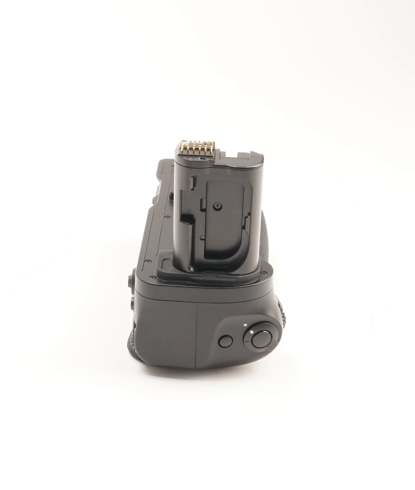 Nikon MB-N12 Power Battery Pack (Open Box) - Image 4