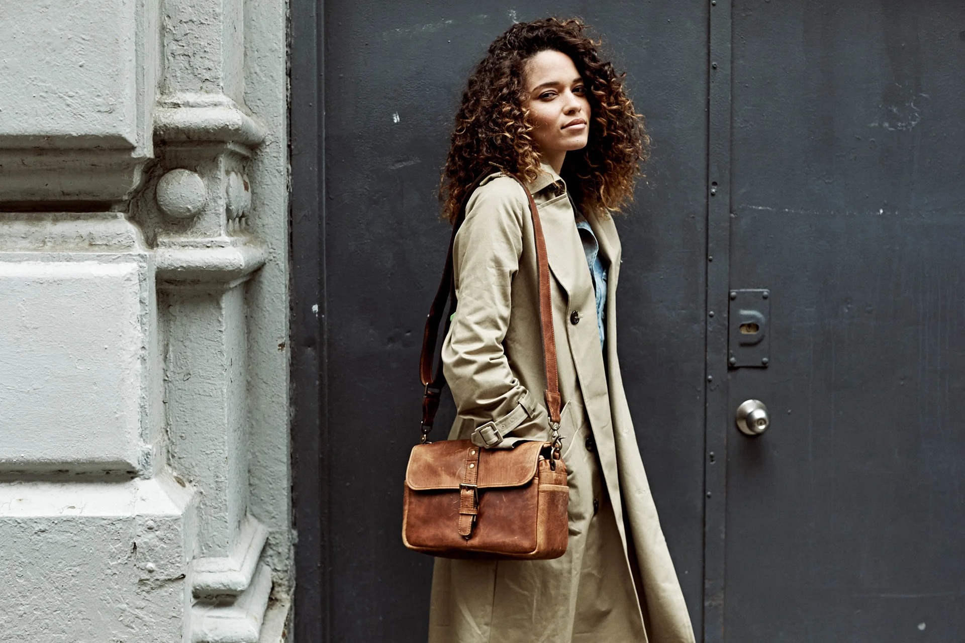 ONA Bowery Leica Camera Bag (Antique Cognac) - Image 7