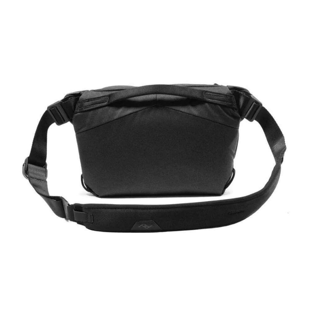 Peak Design 10L Everyday Sling v2 (Black) - Image 2