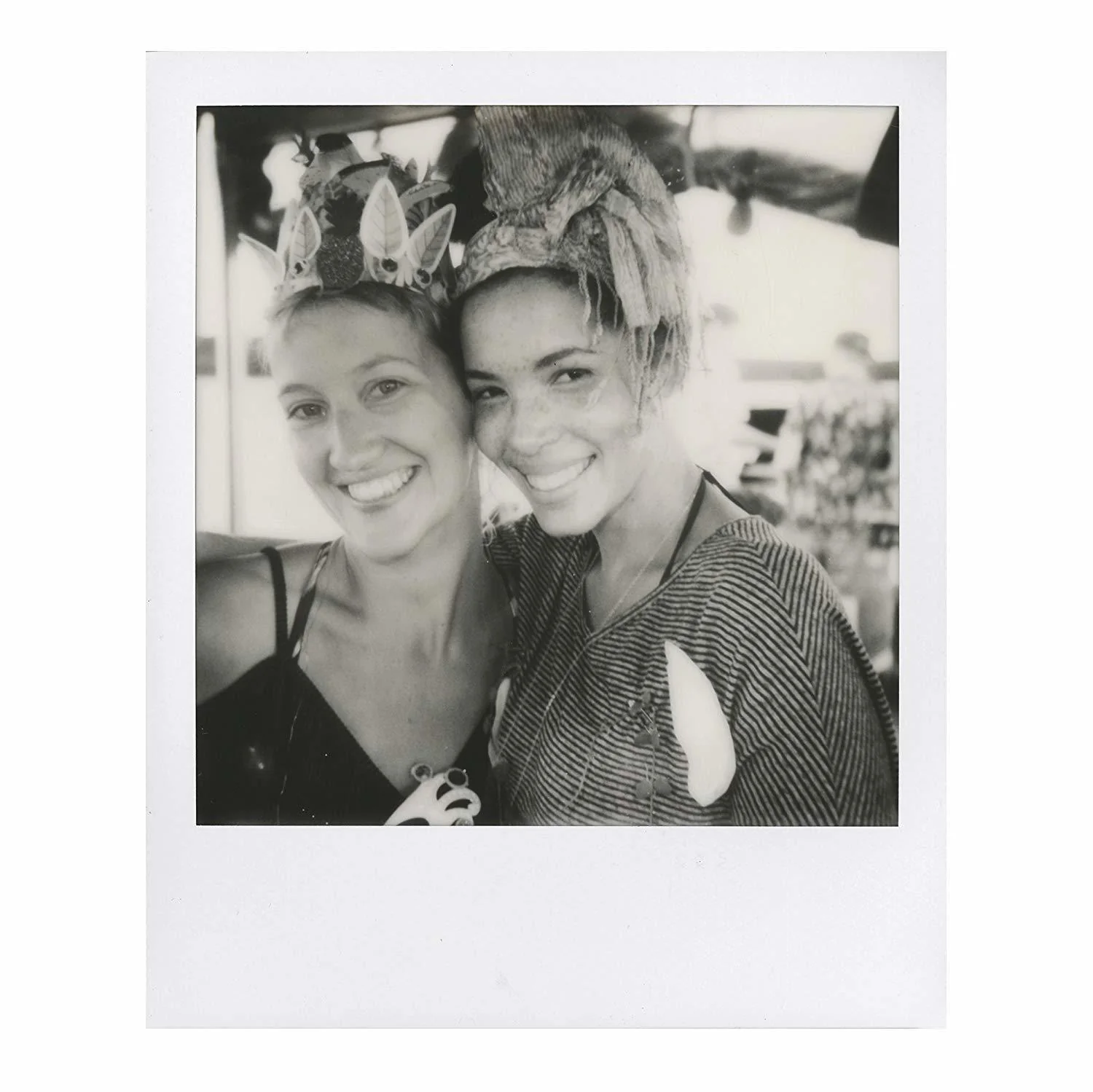Polaroid Originals Standard B&W Instant Film for i-Type Cameras (8 Exposures) - Image 2