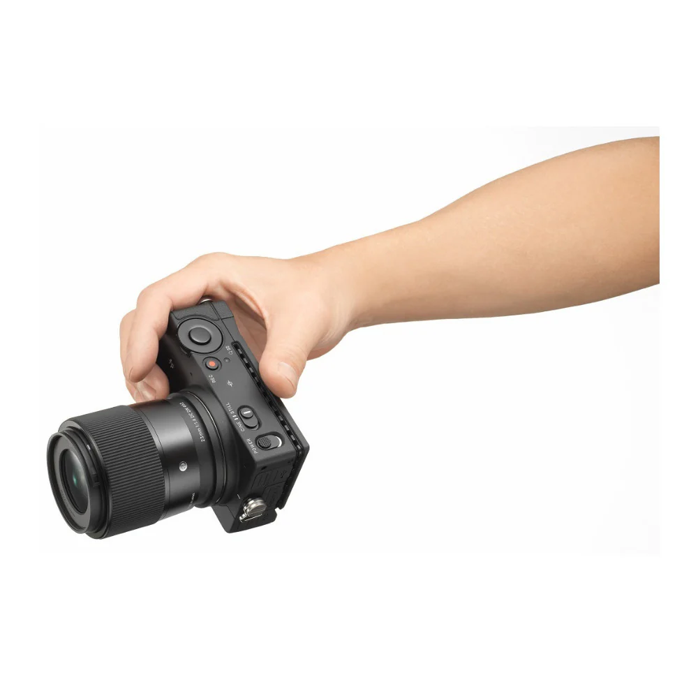 Sigma 23mm F1.4 DC DN Contemporary Series Large Aperture Lens for L Mount with Lens Hood - Image 10