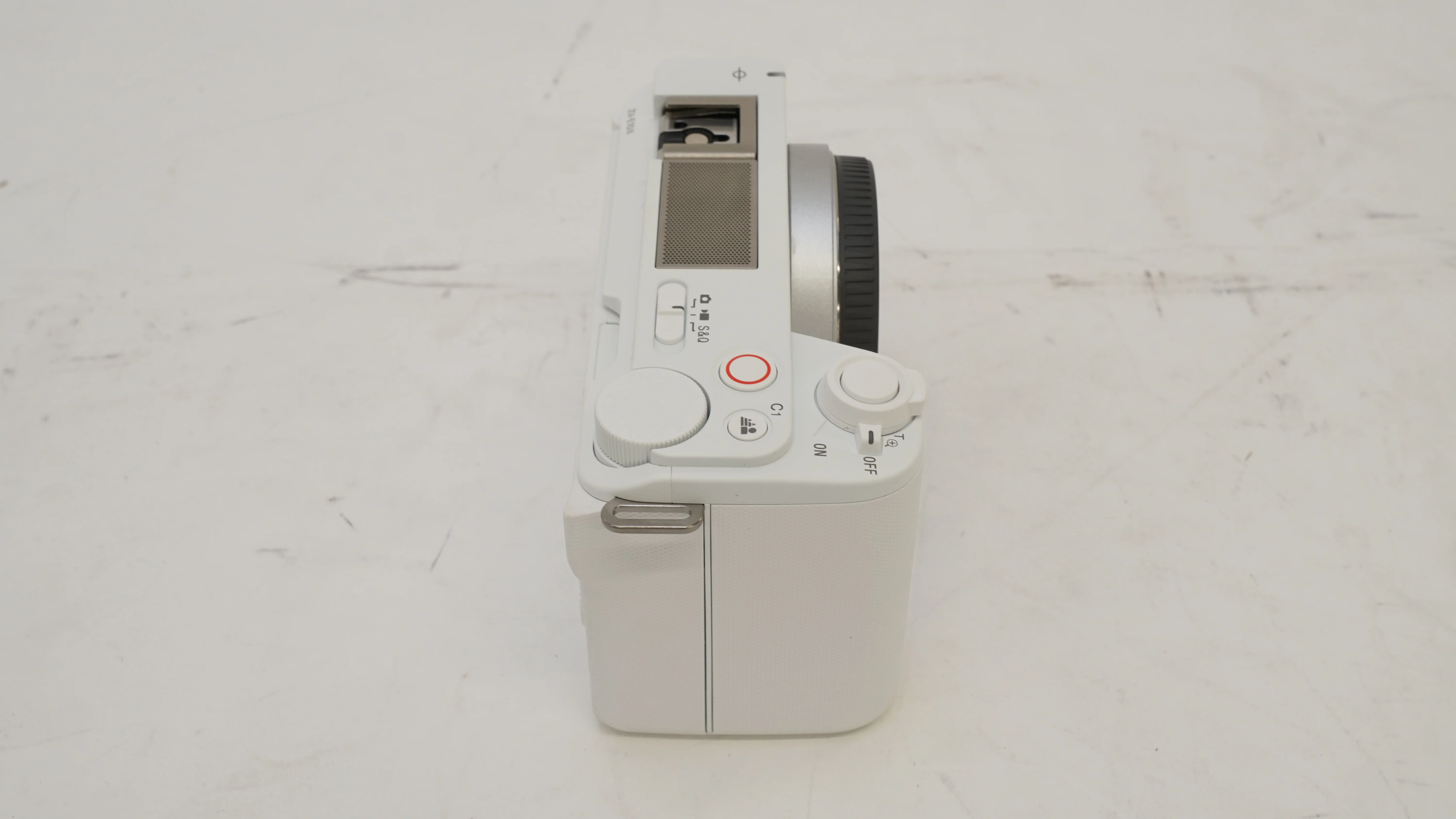Sony Alpha ZV-E10 II APS-C Mirrorless Content Creators Camera Body (White) (Open Box) - Image 4