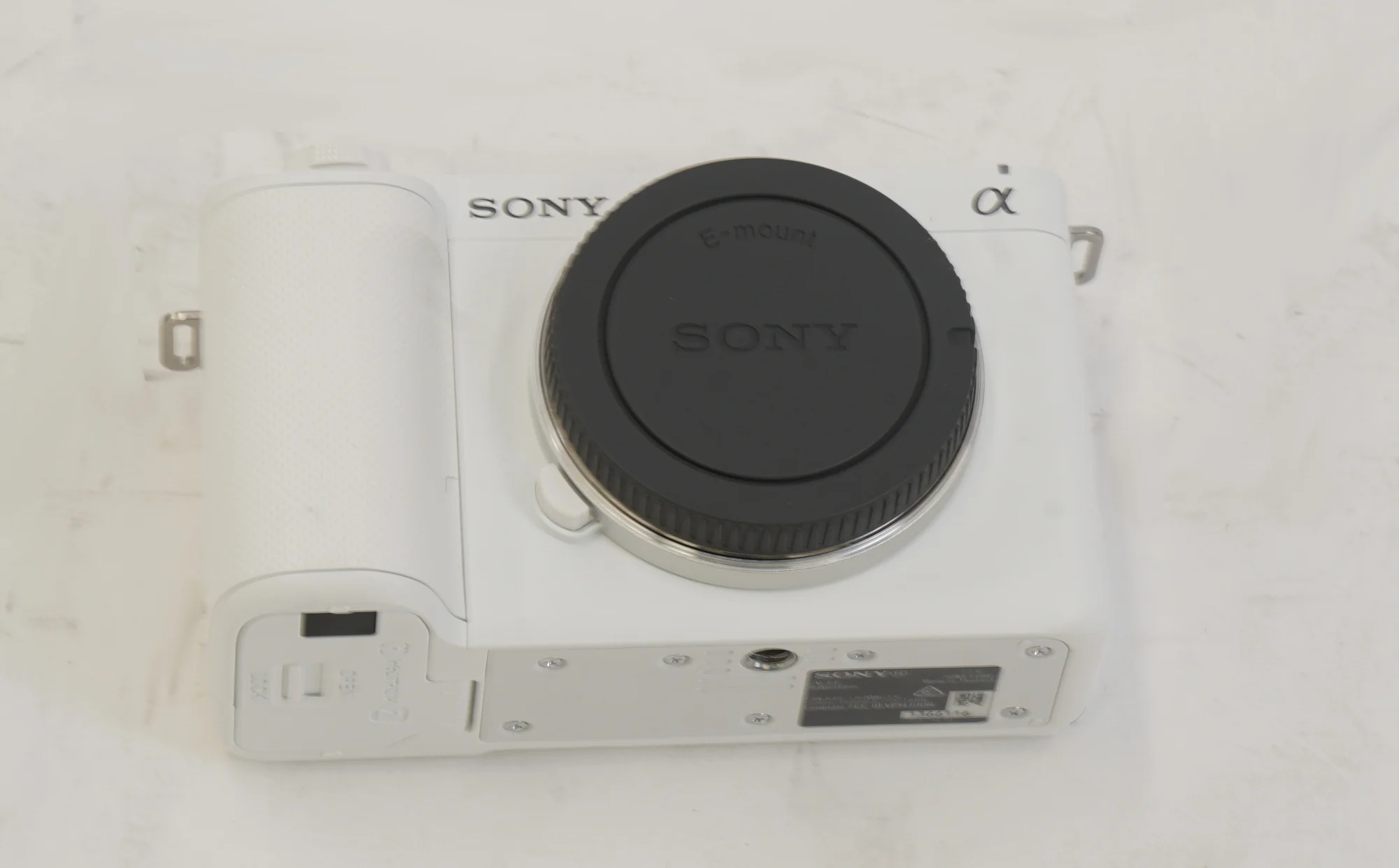 Sony Alpha ZV-E10 II APS-C Mirrorless Content Creators Camera Body (White) (Used)