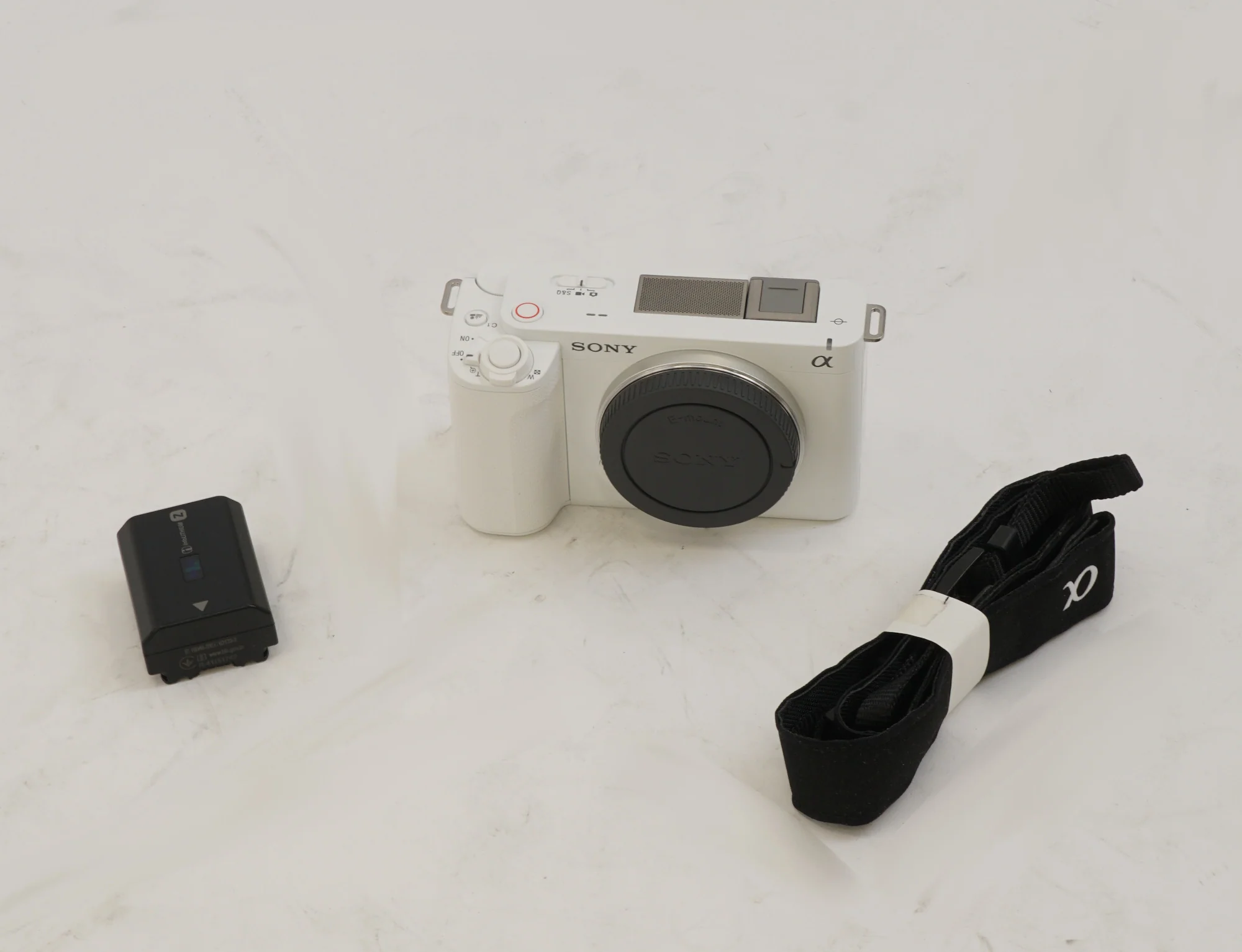 Sony Alpha ZV-E10 II APS-C Mirrorless Content Creators Camera Body (White) (Used) - Image 4
