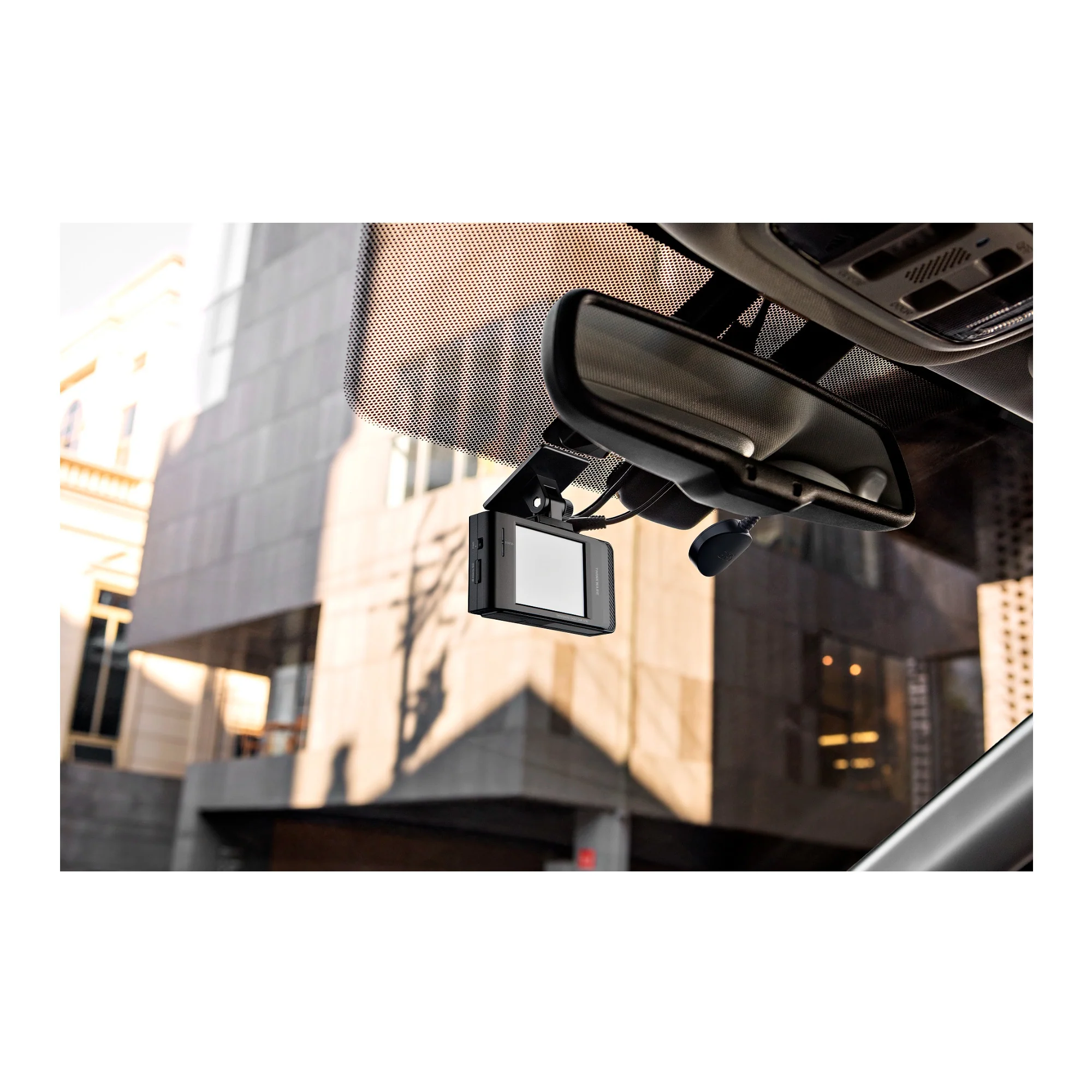 Thinkware X700 1080p 2.7-Inch LCD Dash Cam - Image 12