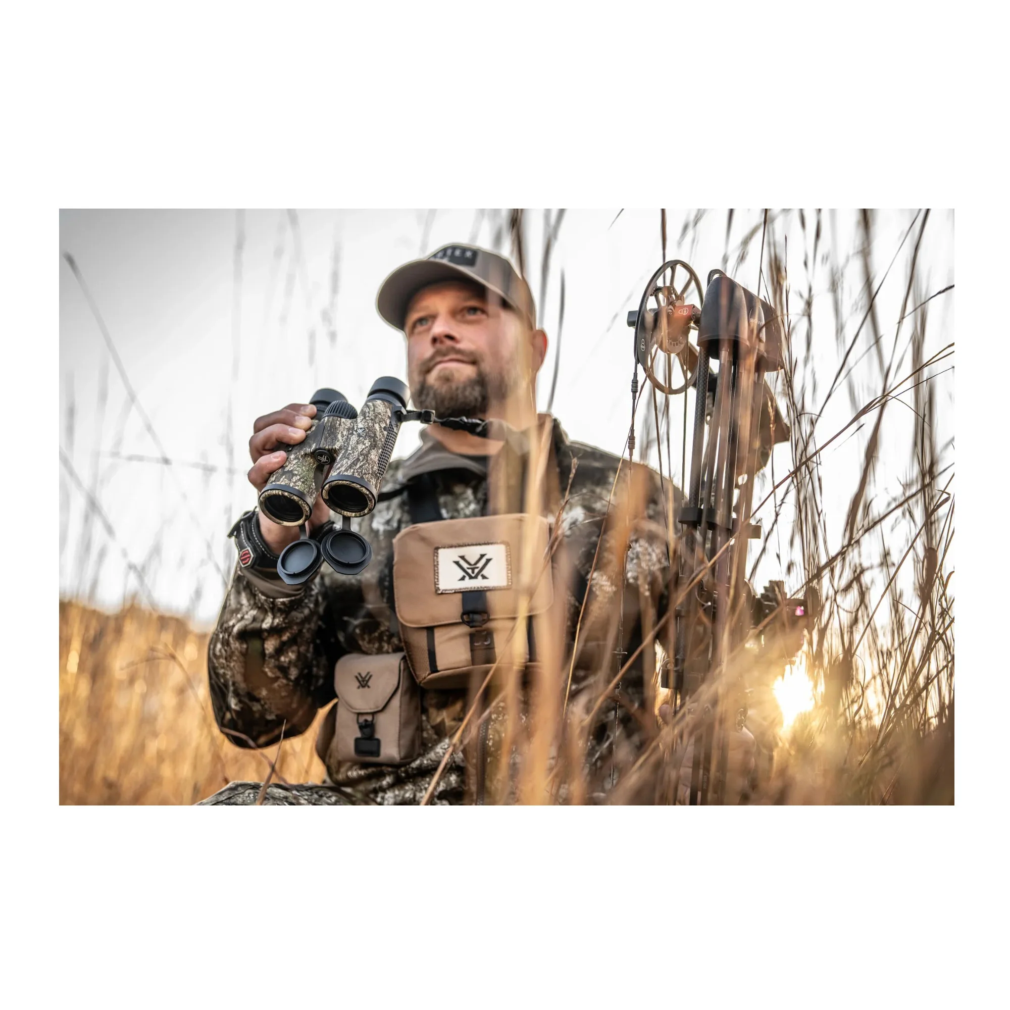 Vortex Triumph HD 10x42 Realtree APX Binocular with GlassPak Harness - Image 9